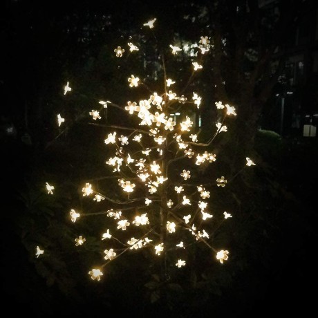 Dekorační LED osvětlení - stromek s květy, 154cm, teplá bílá
